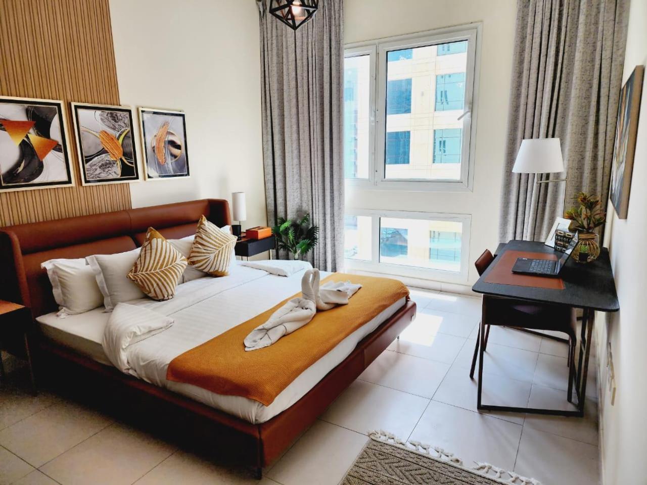 Lovely 1-Bedroom Apartment In The Heart Of Dubai Marina エクステリア 写真