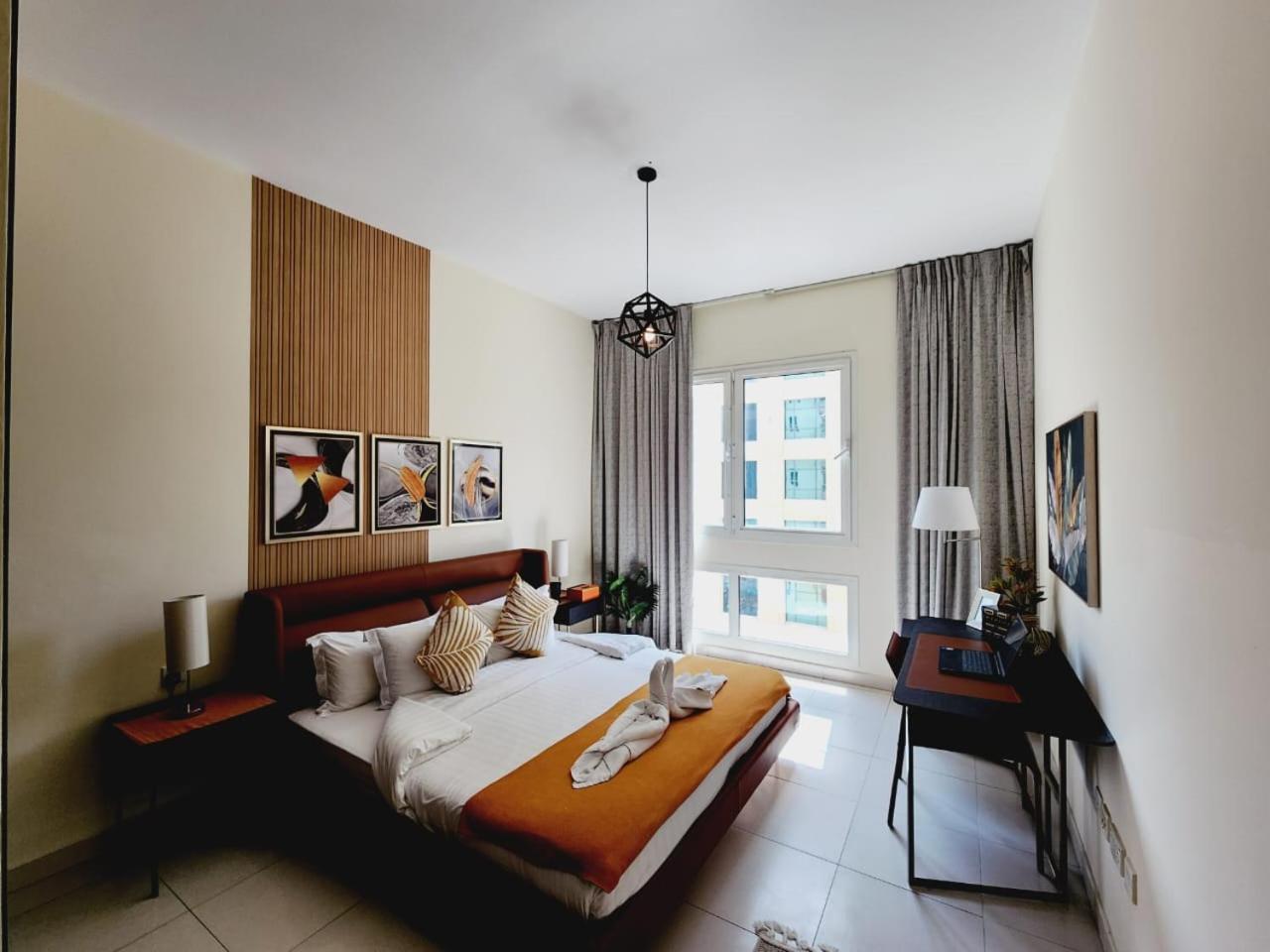Lovely 1-Bedroom Apartment In The Heart Of Dubai Marina エクステリア 写真